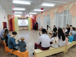 👨👩👧👦 В нашем детском саду прошел традиционный Фестиваль семейных талантов "Семья талантами богата"! 👨👩👧👦 В нашем детском саду прошел традиционный Фестиваль семейных талантов "Семья талантами богата"!.